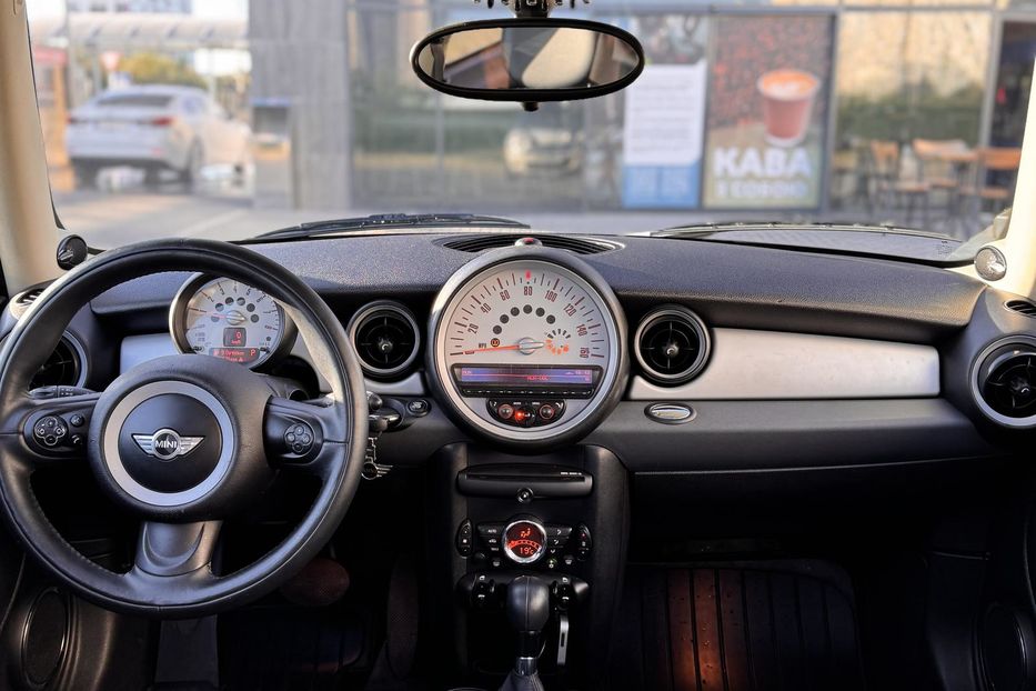 Продам MINI Cooper 2011 года в Киеве