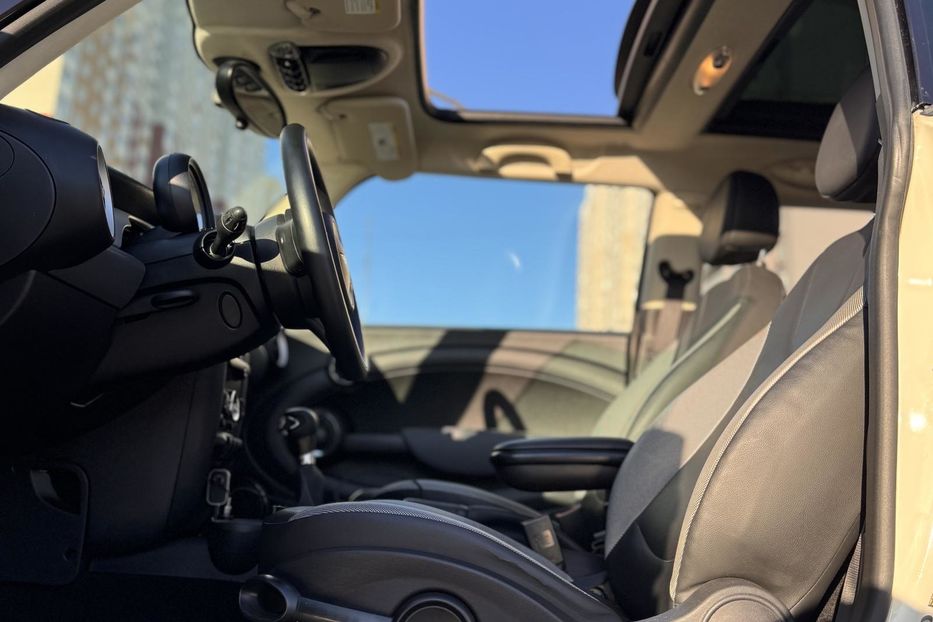 Продам MINI Cooper 2011 года в Киеве