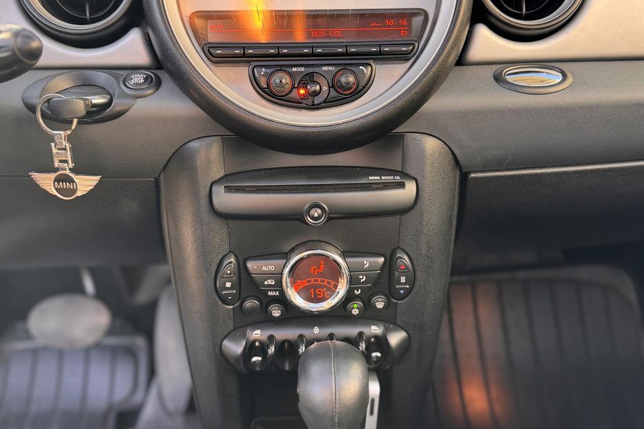 Продам MINI Cooper 2011 года в Киеве