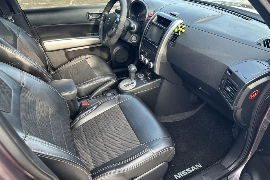 Продам Nissan X-Trail 4WD 2.5 2012 года в Киеве