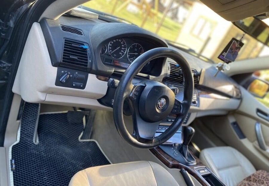 Продам BMW X5 2004 года в Харькове