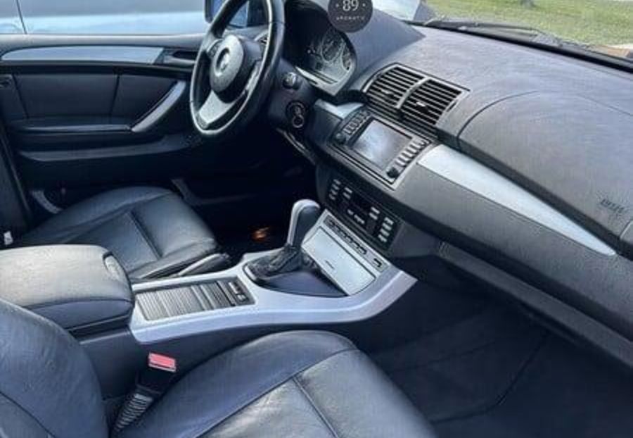 Продам BMW X5 2004 года в Харькове
