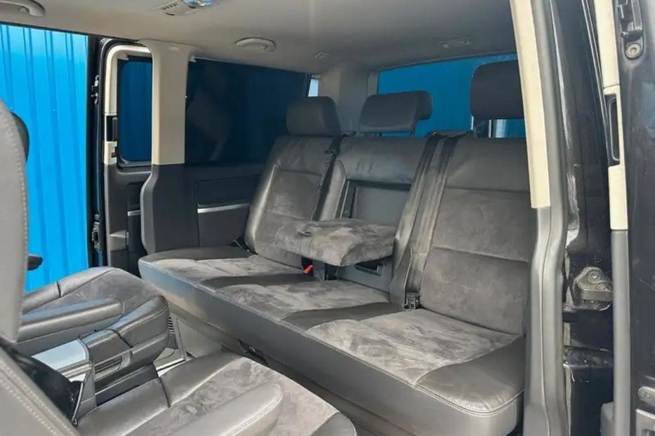 Продам Volkswagen T5 (Transporter) пасс. 2006 года в Харькове