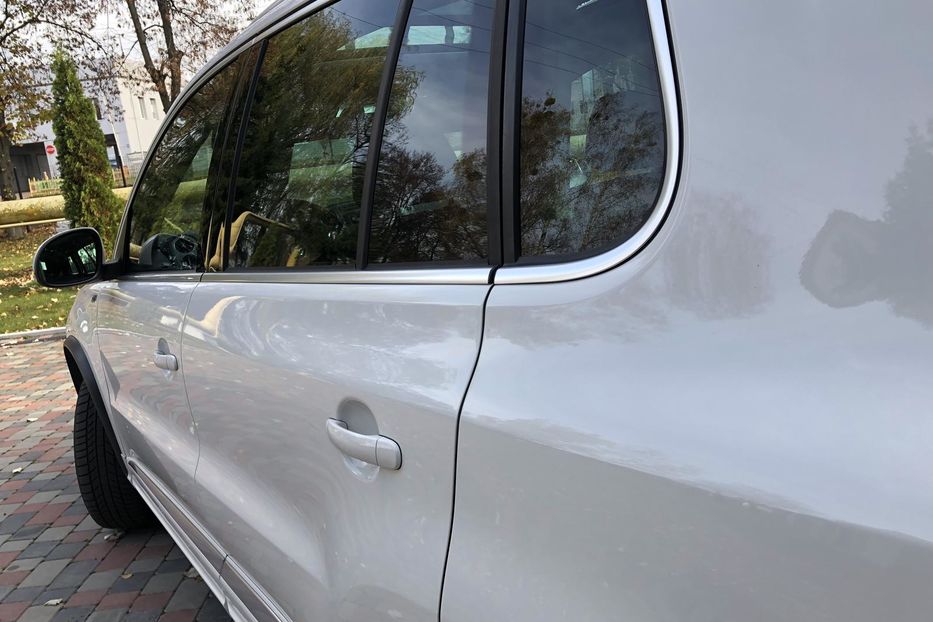 Продам Volkswagen Tiguan 2.0 TSI AT (200 к.с.) 4Motion  2011 года в Житомире