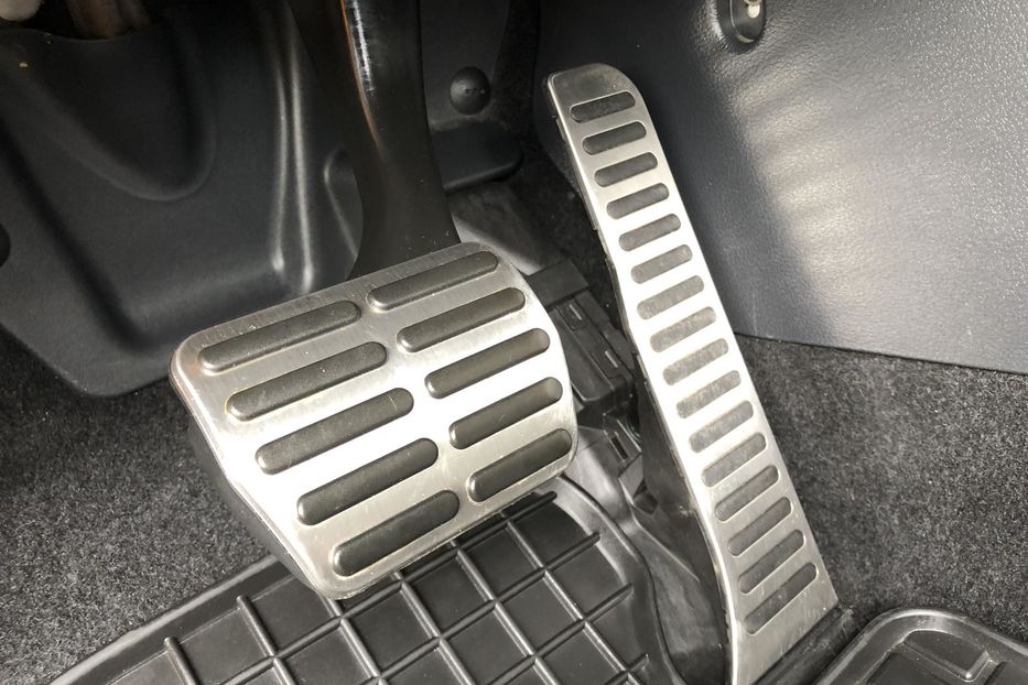 Продам Volkswagen Tiguan 2.0 TSI AT (200 к.с.) 4Motion  2011 года в Житомире