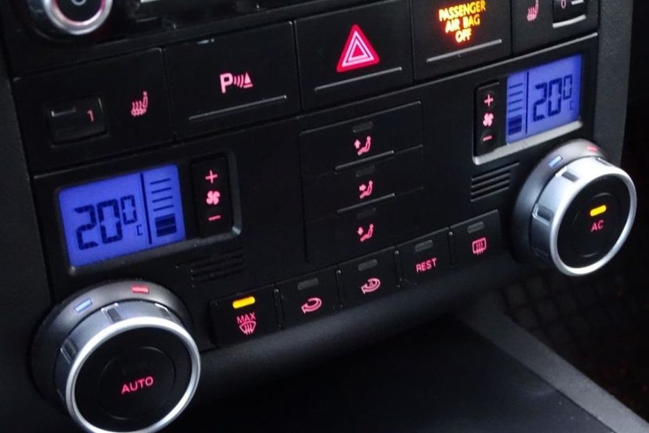 Продам Volkswagen Touareg 2008 года в Киеве