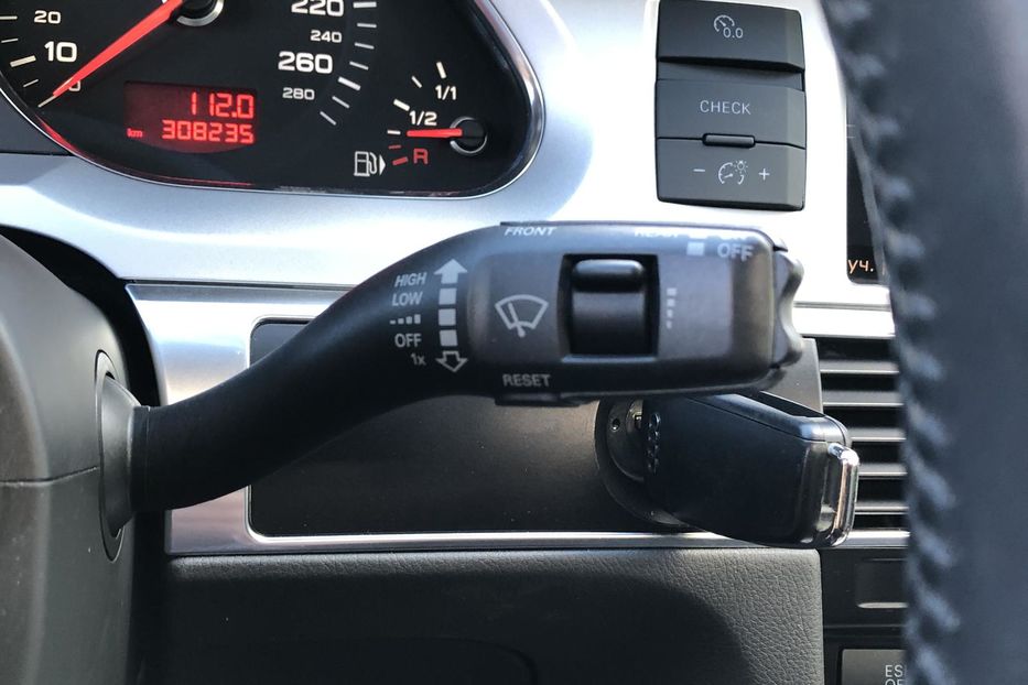 Продам Audi A6 C6/4F (FL) • 3.0 TDI Tiptronic 2009 года в Житомире