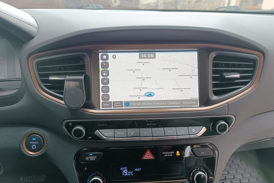 Продам Hyundai Ioniq 2017 года в Луцке