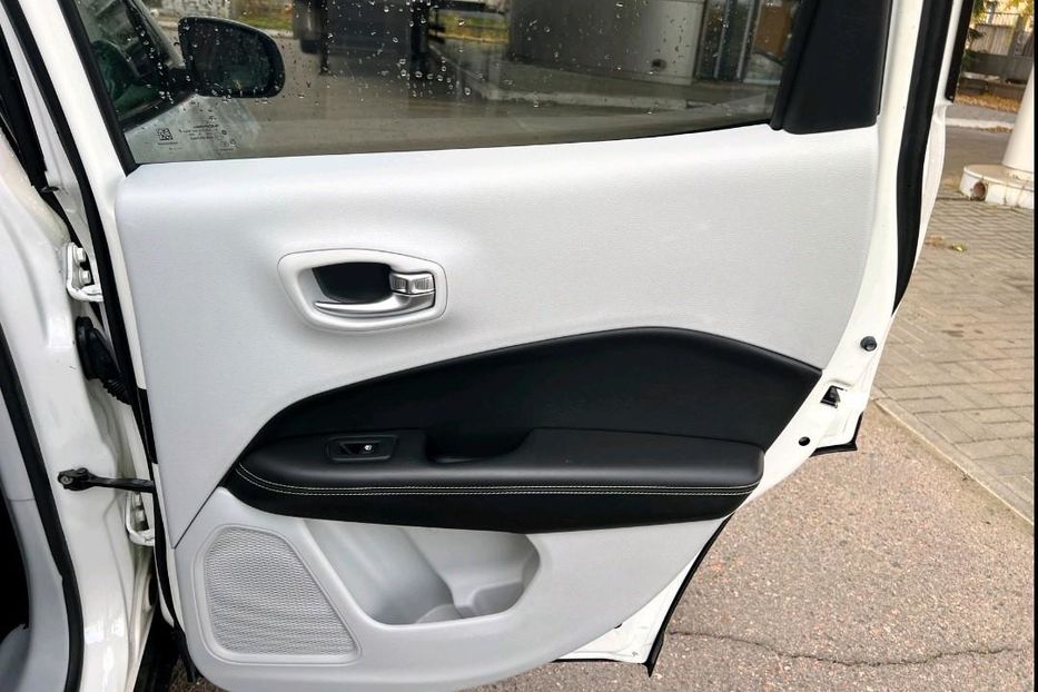 Продам Jeep Compass 2018 года в Черкассах