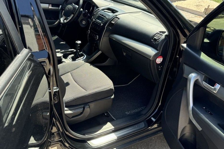 Продам Kia Sorento 2012 года в г. Каменское, Днепропетровская область