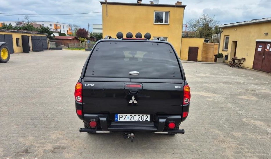 Продам Mitsubishi L 200 2011 года в Харькове