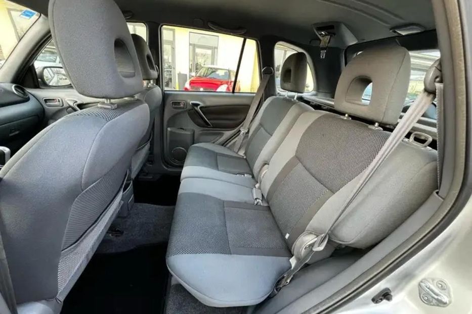 Продам Toyota Rav 4 2004 года в г. Павлоград, Днепропетровская область