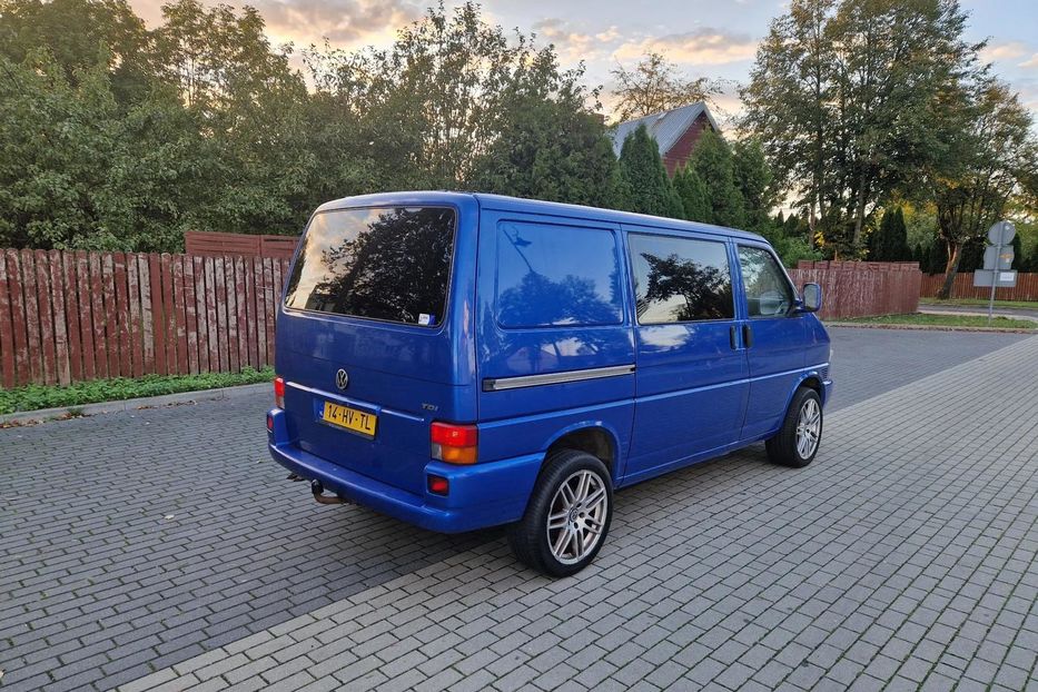 Продам Volkswagen T4 (Transporter) пасс. 2001 года в г. Павлоград, Днепропетровская область