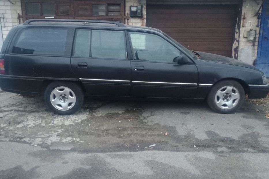 Продам Opel Omega гбо 1993 года в Киеве
