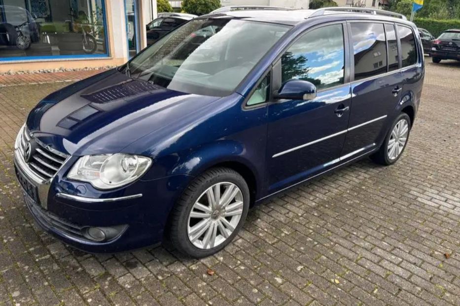 Продам Volkswagen Touran 2008 года в Сумах
