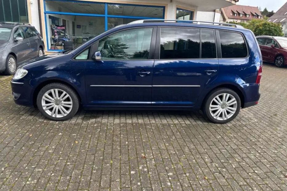 Продам Volkswagen Touran 2008 года в Сумах