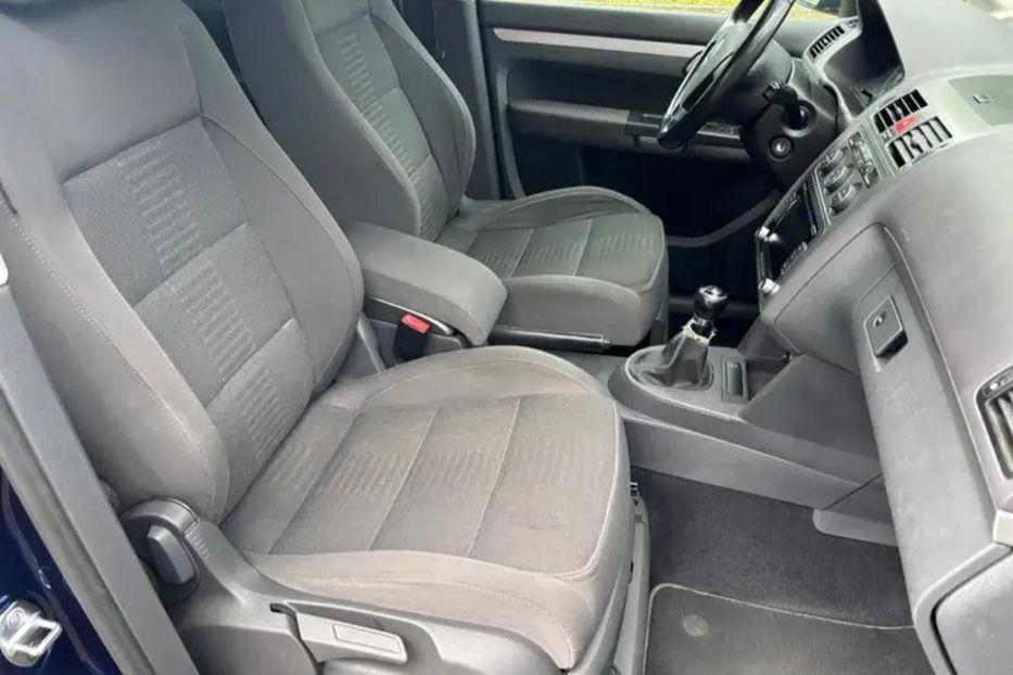 Продам Volkswagen Touran 2008 года в Сумах