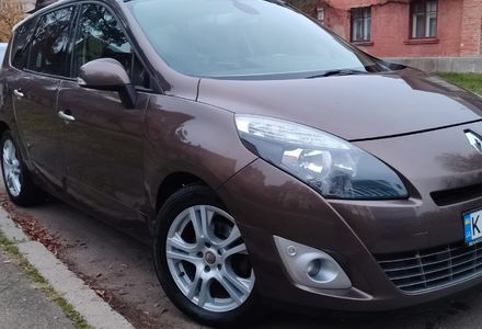 Продам Renault Grand Scenic 7s 2010 года в Киеве