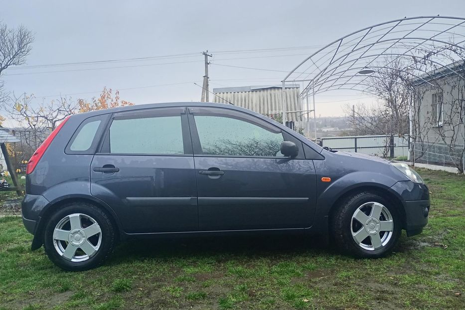Продам Ford Fiesta Мк5 2008 года в г. Обухов, Киевская область