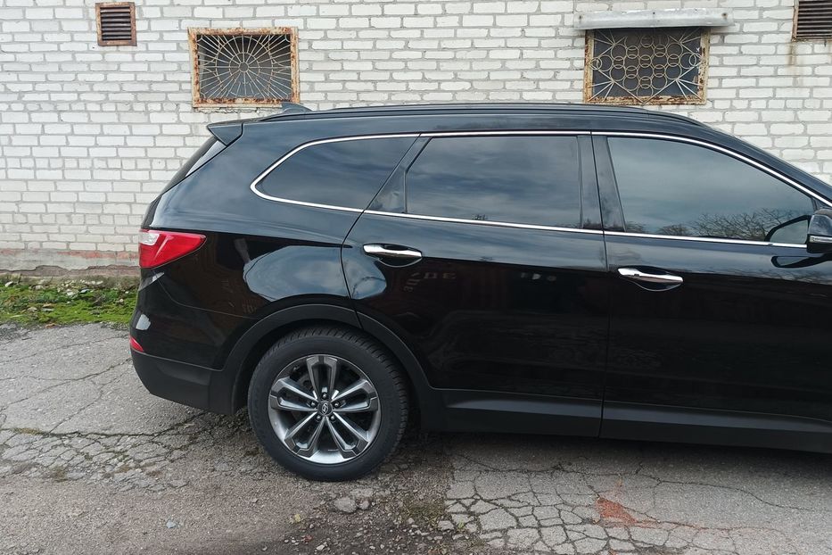 Продам Hyundai Santa FE 2016 года в Харькове