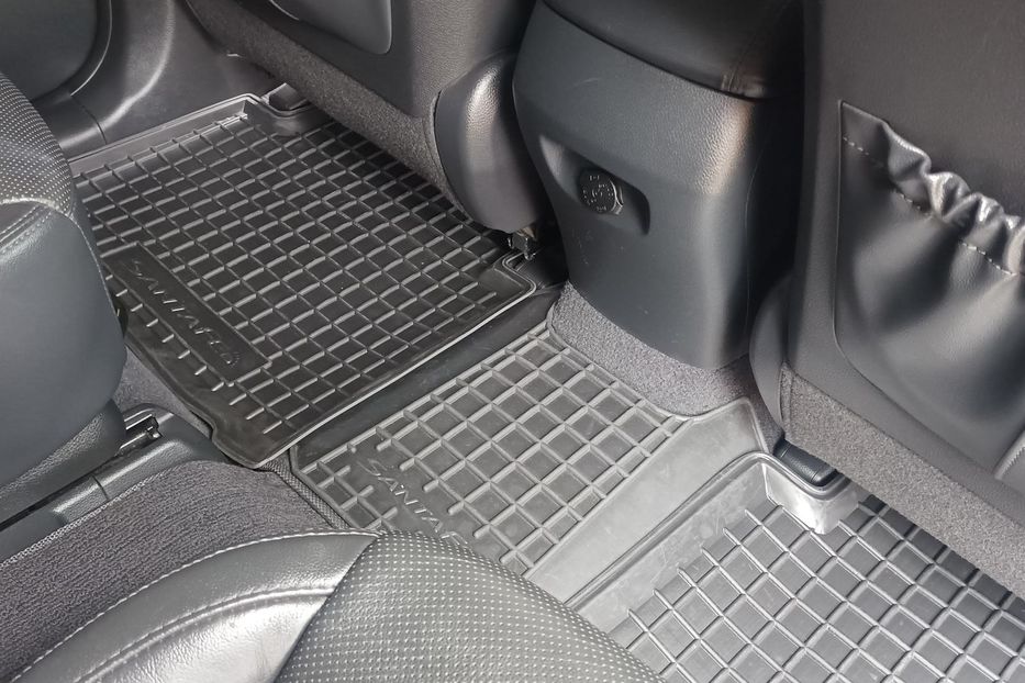 Продам Hyundai Santa FE 2016 года в Харькове