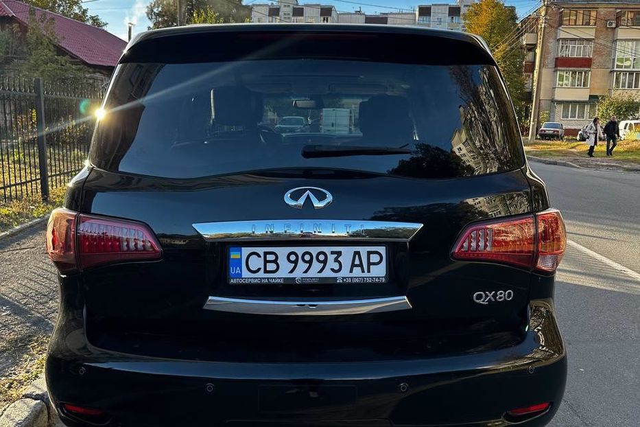 Продам Infiniti QX80 полная комплектация 2014 года в Чернигове