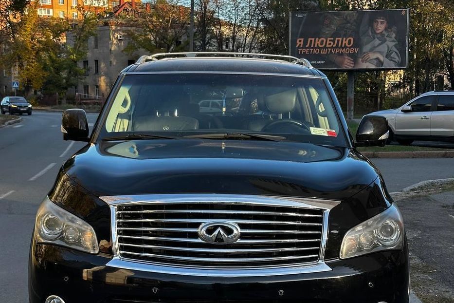 Продам Infiniti QX80 полная комплектация 2014 года в Чернигове