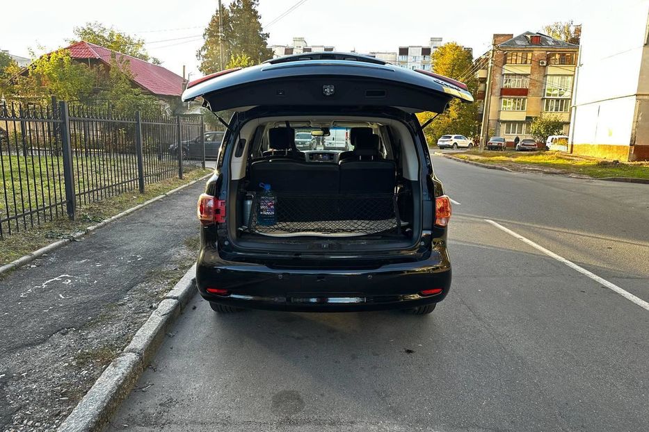 Продам Infiniti QX80 полная комплектация 2014 года в Чернигове