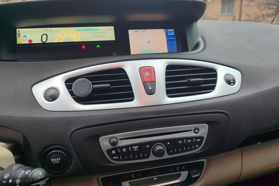 Продам Renault Grand Scenic 7s 2010 года в Киеве