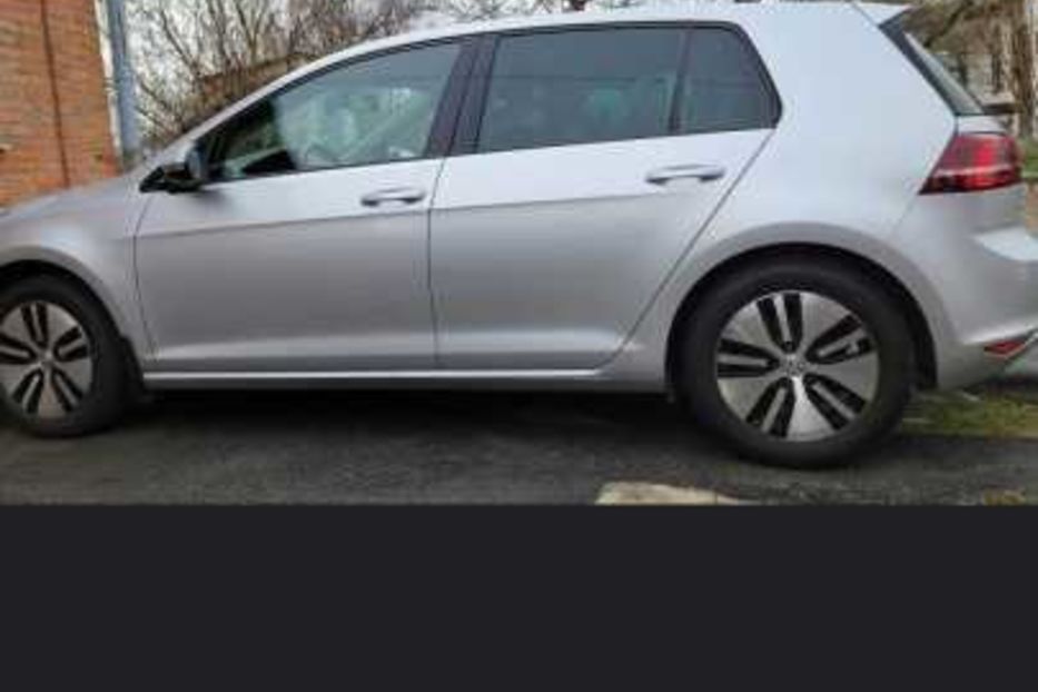 Продам Volkswagen e-Golf 2016 года в Виннице