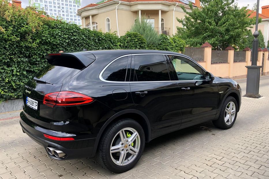 Продам Porsche Cayenne 2015 года в Одессе