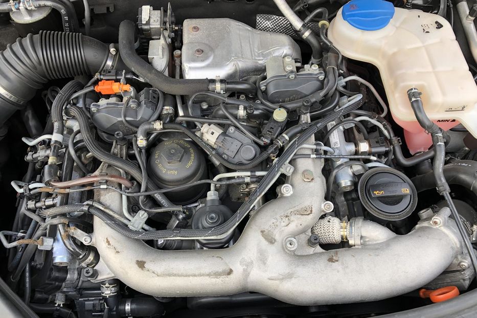 Продам Audi A6 C6/4F (FL) • 3.0 TDI Tiptronic 2010 года в Житомире