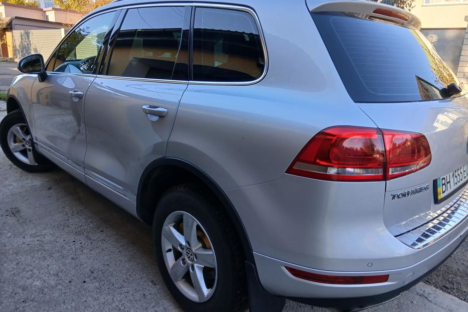 Продам Volkswagen Touareg life+ 2013 года в Одессе