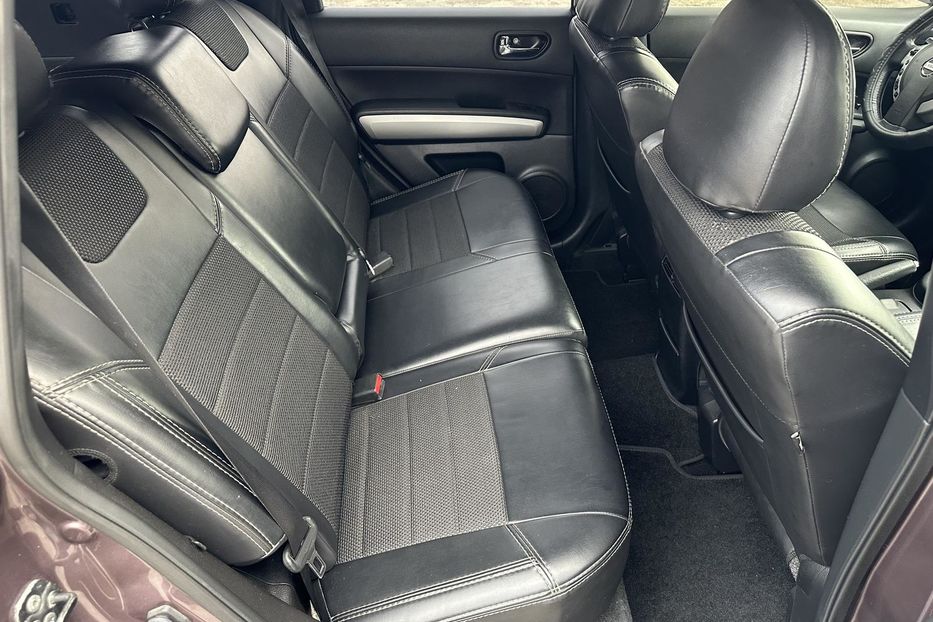 Продам Nissan X-Trail 4WD 2.5 AT 2012 года в Киеве