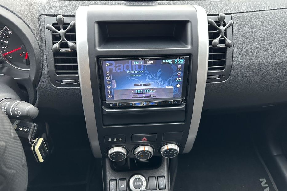 Продам Nissan X-Trail 4WD 2.5 AT 2012 года в Киеве