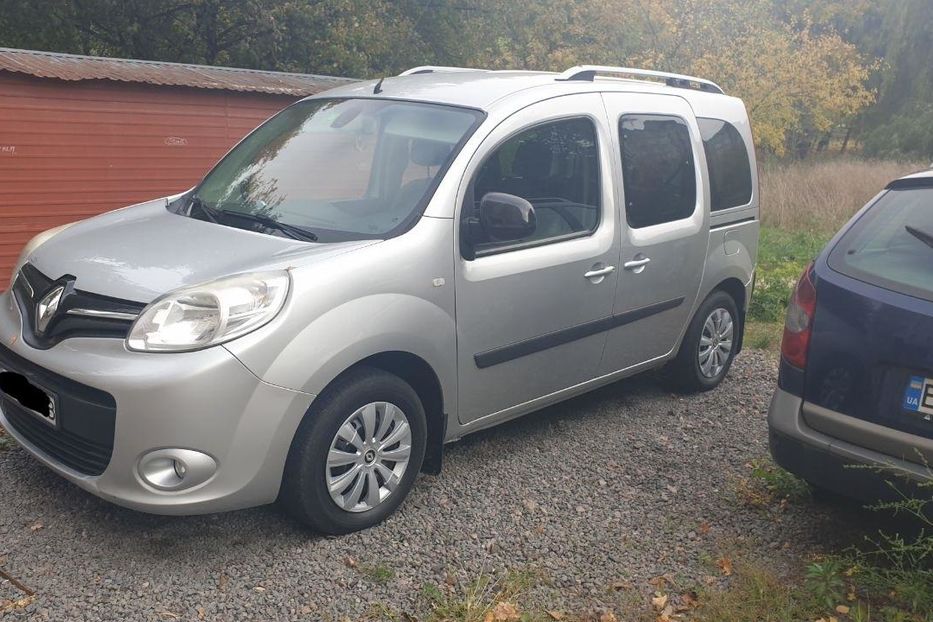 Продам Renault Kangoo пасс. 2014 года в Ровно