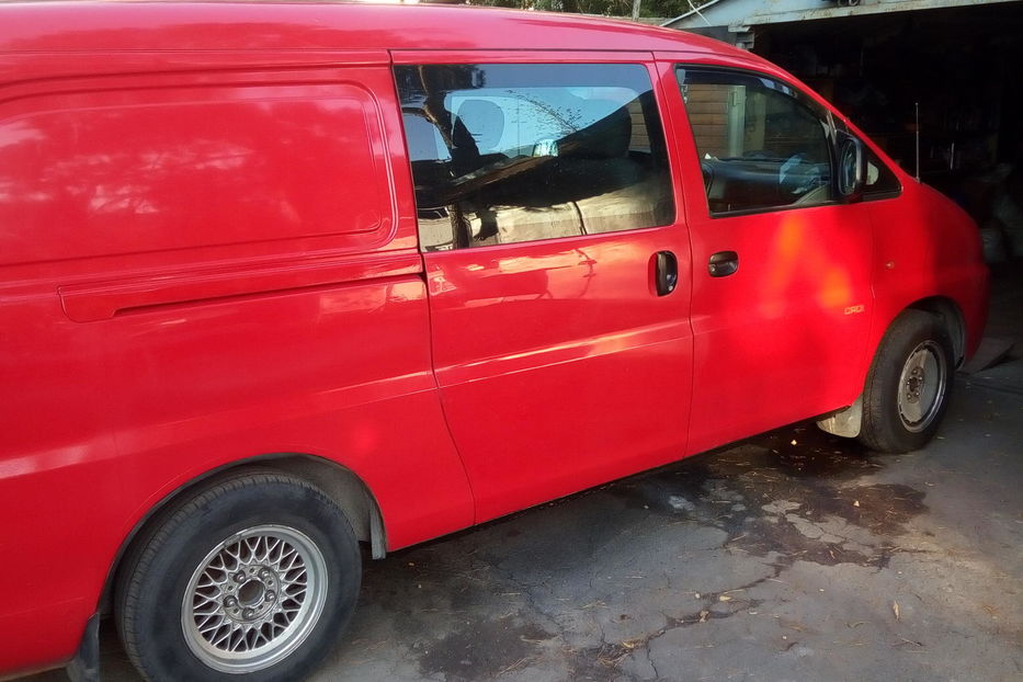 Продам Hyundai H1 пасс. 2005 года в Киеве