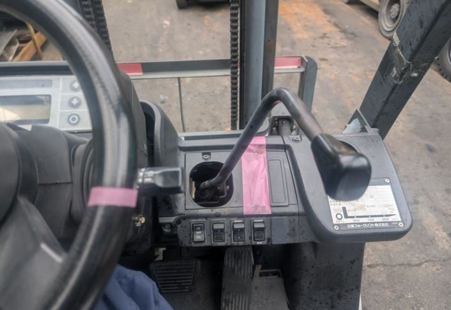 Продам Nissan F 2012 року 2012 года в Чернигове