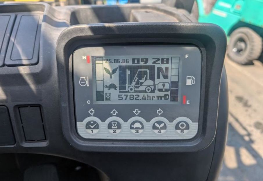 Продам Nissan F напрацювання 5782 мотогодин 2018 года в Киеве