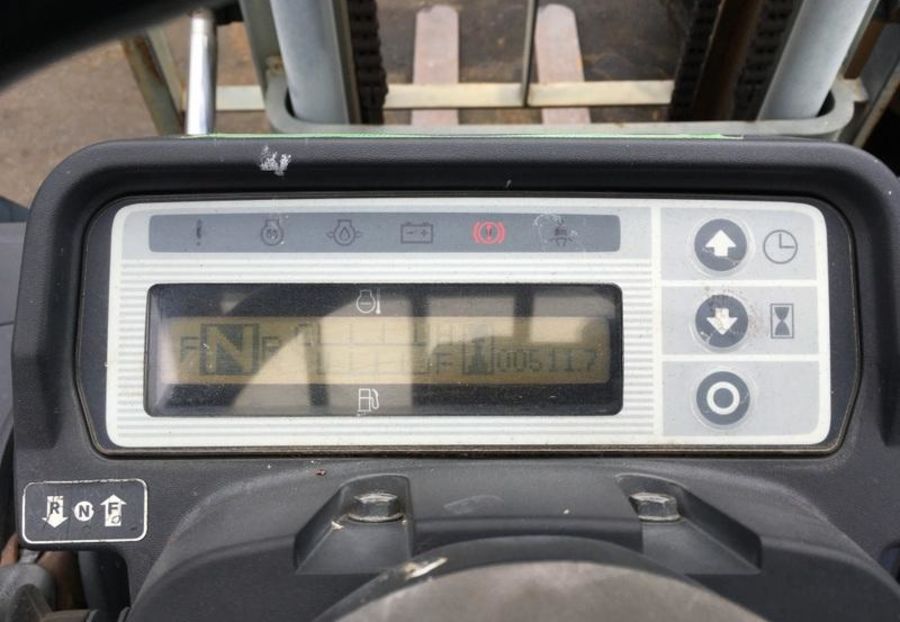 Продам Nissan FD дизельный, 511 м/г 2011 года в Черновцах