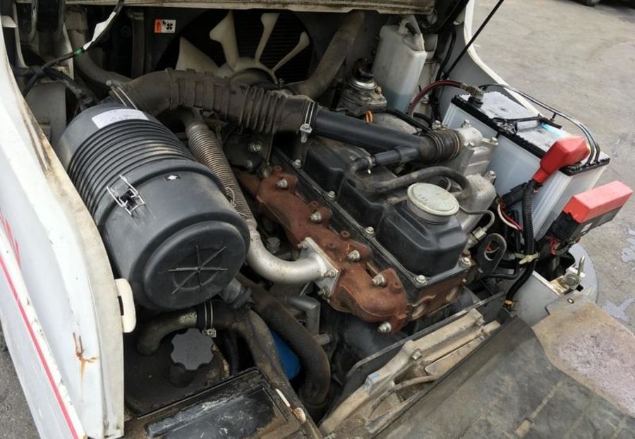 Продам Nissan FD дизельный, 511 м/г 2011 года в Черновцах