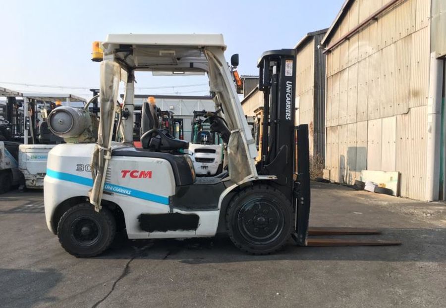 Продам Nissan FG із напрацюванням 1903 мотогоди 2014 года в Днепре