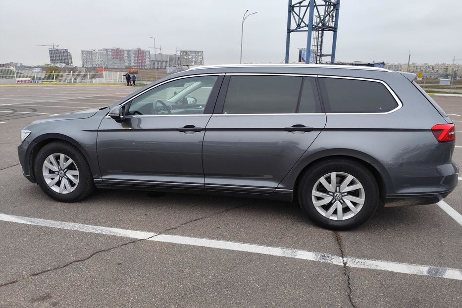Продам Volkswagen Passat B8 2015 года в Одессе
