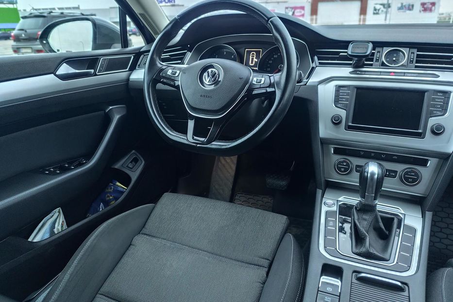Продам Volkswagen Passat B8 2015 года в Одессе
