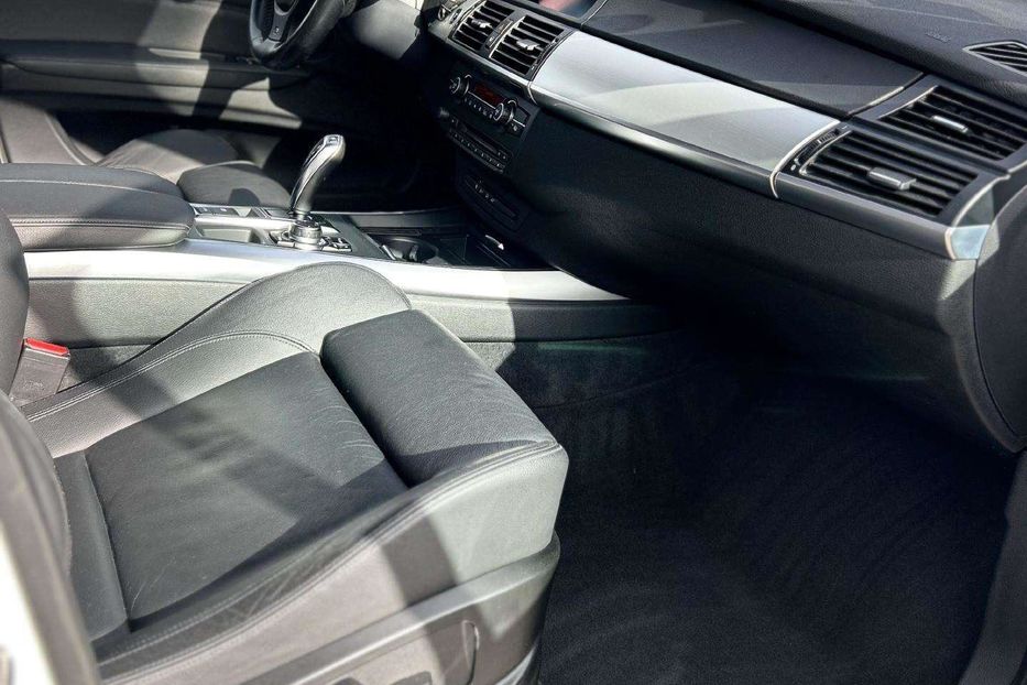 Продам BMW X5 2010 года в Харькове