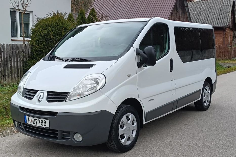 Продам Renault Trafic пасс. 2011 года в Сумах