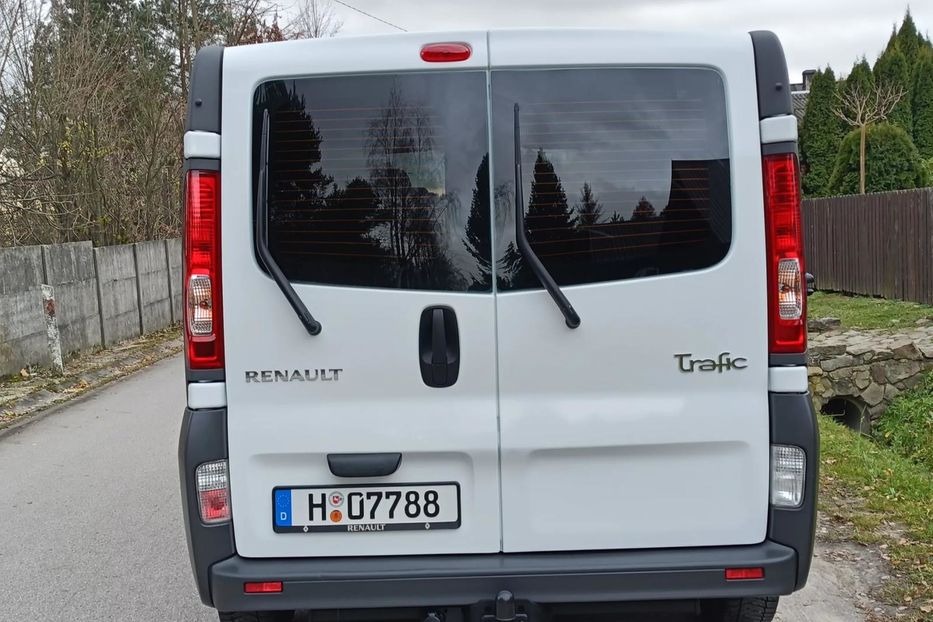 Продам Renault Trafic пасс. 2011 года в Сумах
