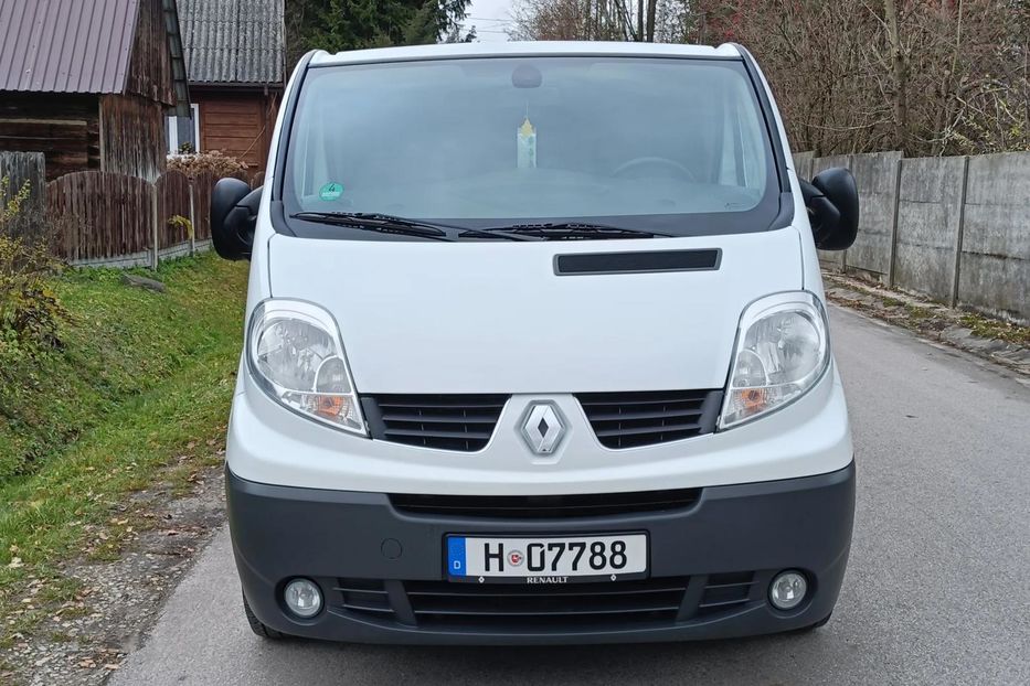 Продам Renault Trafic пасс. 2011 года в Сумах