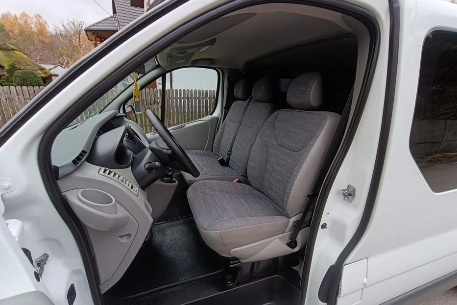 Продам Renault Trafic пасс. 2011 года в Сумах