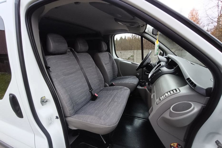 Продам Renault Trafic пасс. 2011 года в Сумах